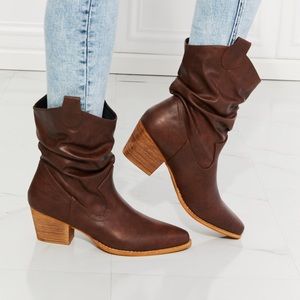 Texas Brown Scrunch Cowboy Boots with Heel NEW!